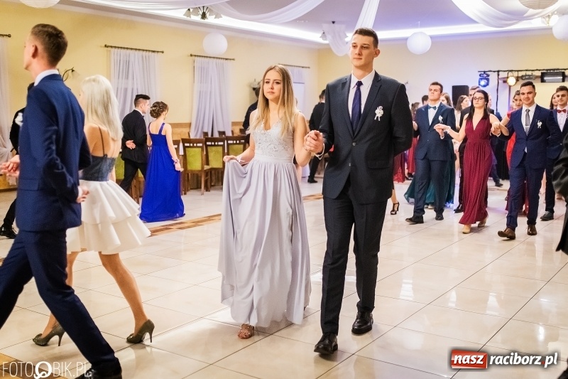 Zdjęcie w galerii na portalu naszraciborz.pl: Bal maturalny raciborskiej Budowlanki  wiadomości z regionu