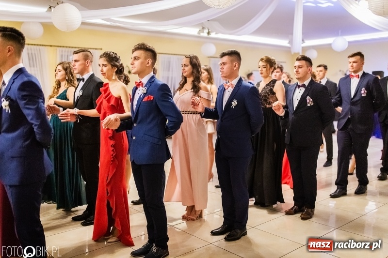 Zdjęcie w galerii na portalu naszraciborz.pl: Bal maturalny raciborskiej Budowlanki  wiadomości z regionu