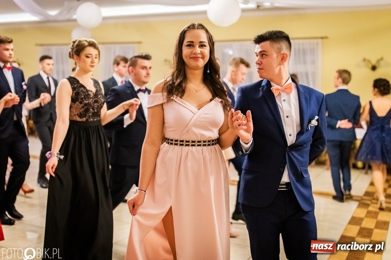 Zdjęcie w galerii na portalu naszraciborz.pl: Bal maturalny raciborskiej Budowlanki  wiadomości z regionu