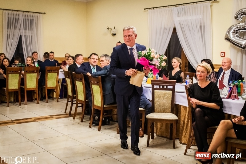 Zdjęcie w galerii na portalu naszraciborz.pl: Bal maturalny raciborskiej Budowlanki  wiadomości z regionu