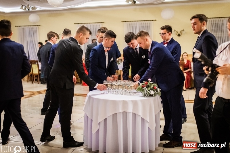 Zdjęcie w galerii na portalu naszraciborz.pl: Bal maturalny raciborskiej Budowlanki  wiadomości z regionu