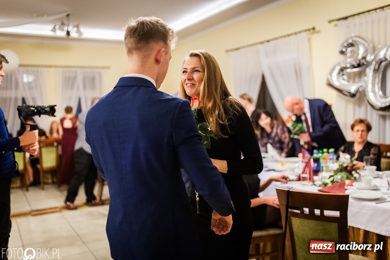 Zdjęcie w galerii na portalu naszraciborz.pl: Bal maturalny raciborskiej Budowlanki  wiadomości z regionu