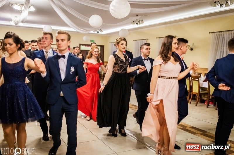 Zdjęcie w galerii na portalu naszraciborz.pl: Bal maturalny raciborskiej Budowlanki  wiadomości z regionu
