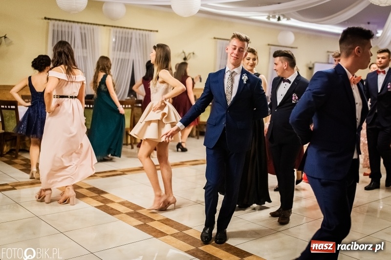 Zdjęcie w galerii na portalu naszraciborz.pl: Bal maturalny raciborskiej Budowlanki  wiadomości z regionu