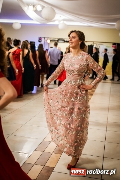 Zdjęcie w galerii na portalu naszraciborz.pl: Bal maturalny raciborskiej Budowlanki  wiadomości z regionu