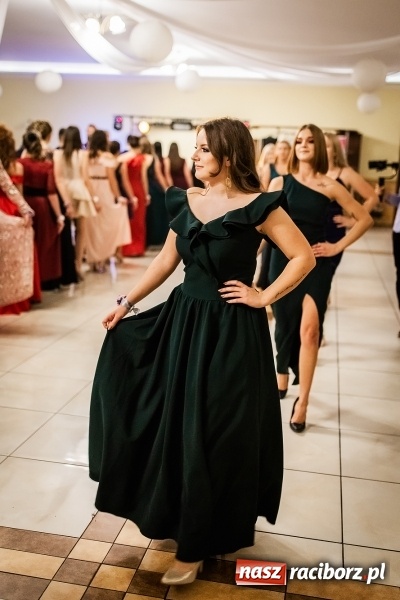Zdjęcie w galerii na portalu naszraciborz.pl: Bal maturalny raciborskiej Budowlanki  wiadomości z regionu