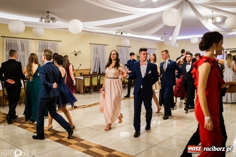 Zdjęcie w galerii na portalu naszraciborz.pl: Bal maturalny raciborskiej Budowlanki  wiadomości z regionu