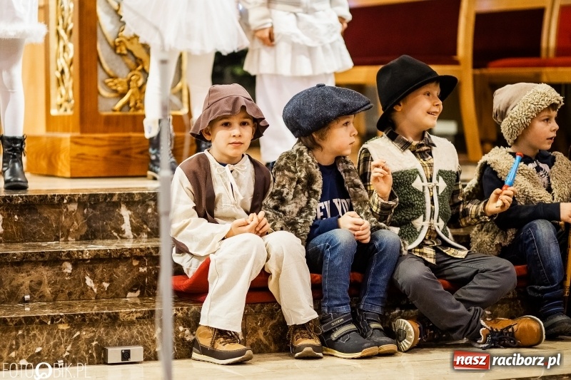 Zdjęcie w galerii na portalu naszraciborz.pl: Jasełka przedszkolaków ze Studziennej wiadomości z regionu
