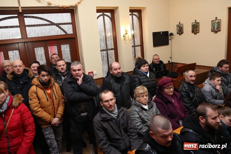 Zdjęcie w galerii na portalu naszraciborz.pl: Motocyklowe kolędowanie przy żłóbku w Oborze  wiadomości z regionu