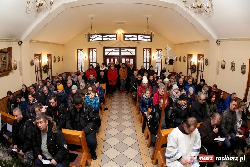 Zdjęcie w galerii na portalu naszraciborz.pl: Motocyklowe kolędowanie przy żłóbku w Oborze  wiadomości z regionu