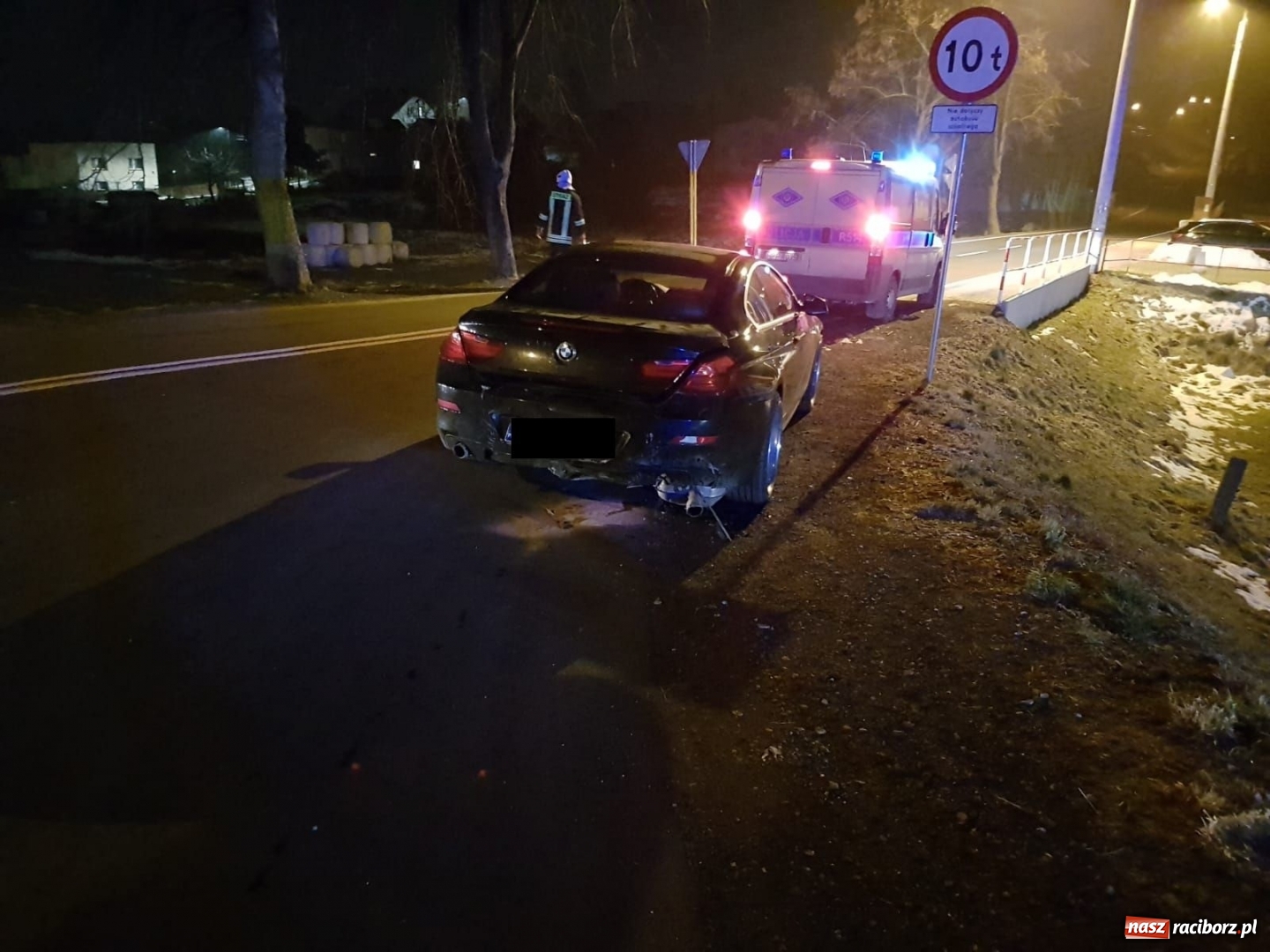 Zdjęcie w galerii na portalu naszraciborz.pl: Kierująca volkswagenem najechała na BMW  wiadomości z regionu