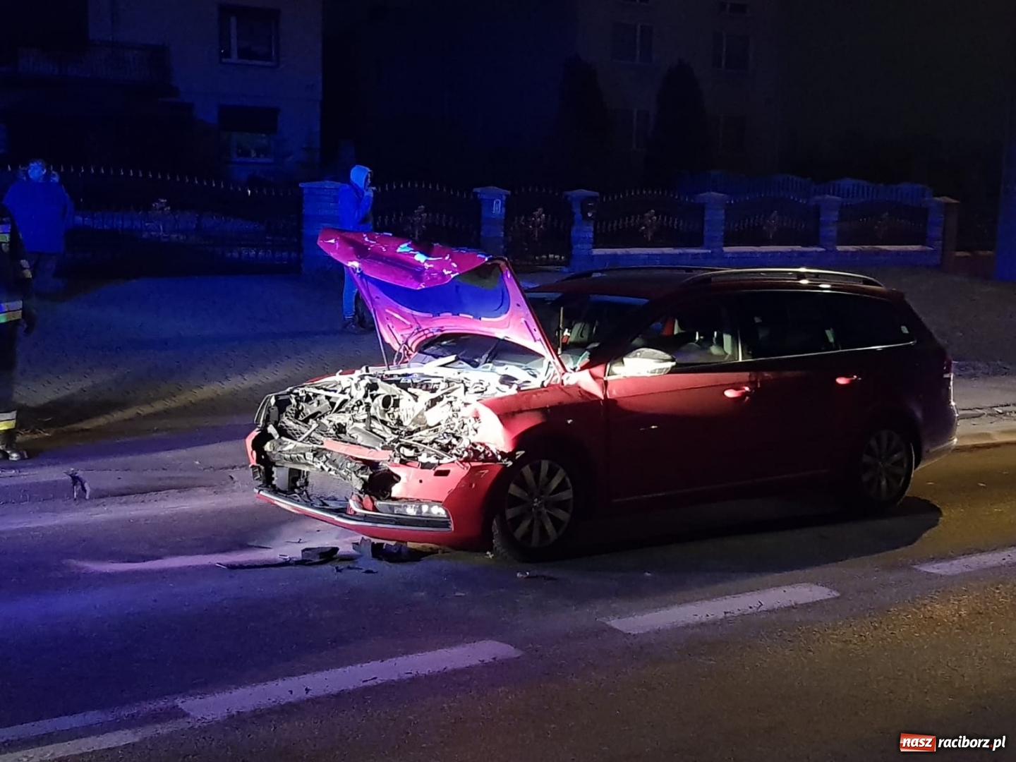 Zdjęcie w galerii na portalu naszraciborz.pl: Kierująca volkswagenem najechała na BMW  wiadomości z regionu