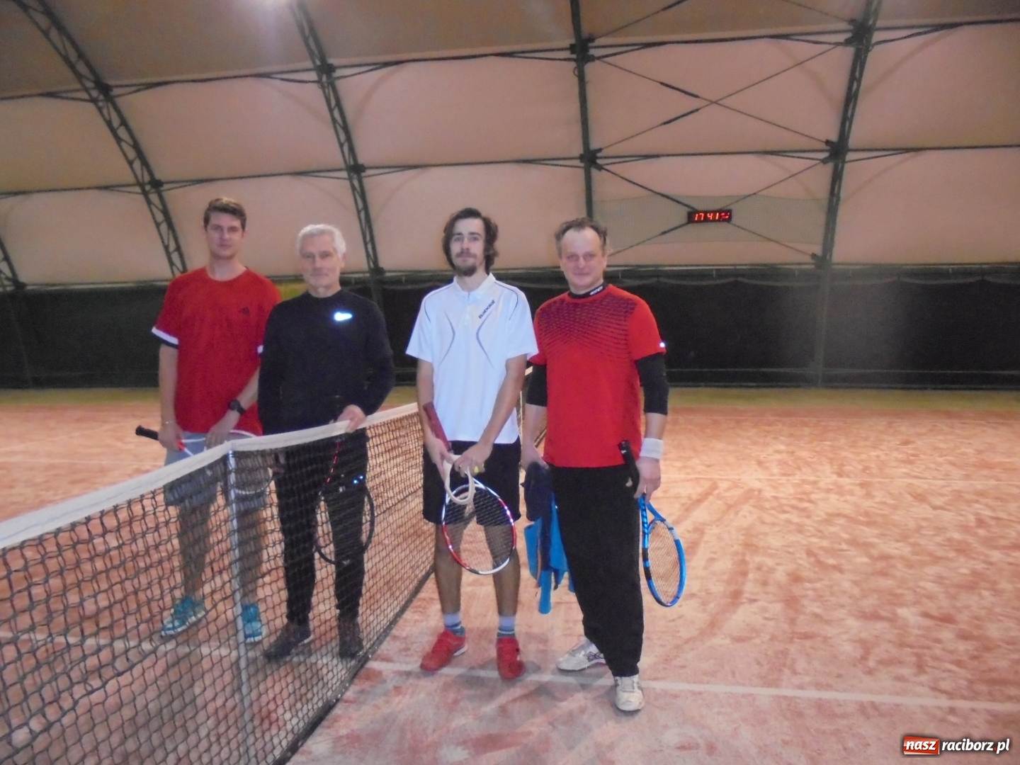 Zdjęcie w galerii na portalu naszraciborz.pl: Noworoczny turniej tenisowy za nami wiadomości z regionu