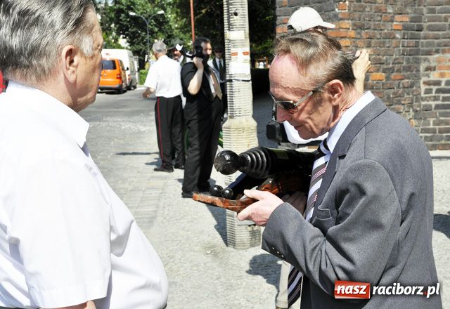 Zdjęcie w galerii na portalu naszraciborz.pl: Palemka dla ochodzącego króla wiadomości z regionu