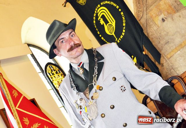 Zdjęcie w galerii na portalu naszraciborz.pl: Palemka dla ochodzącego króla wiadomości z regionu