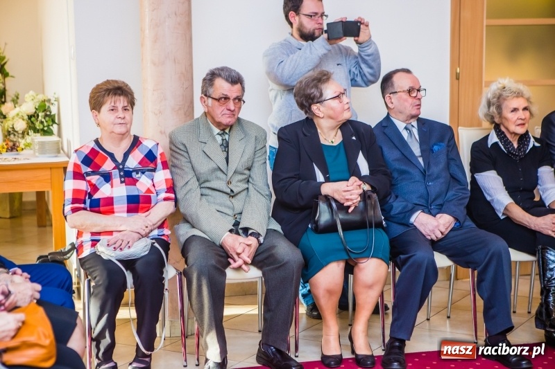 Zdjęcie w galerii na portalu naszraciborz.pl: Pięćdziesiąt lat jak jeden dzień. Złote gody w raciborskim USC wiadomości z regionu