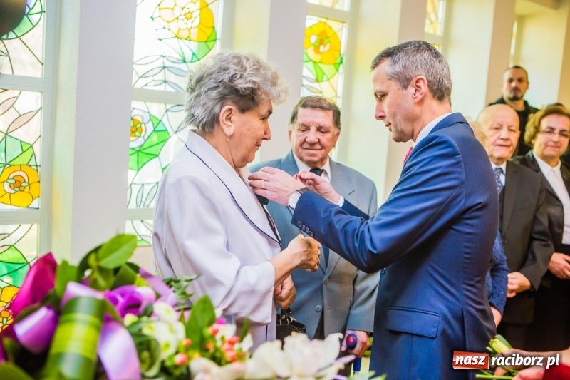 Zdjęcie w galerii na portalu naszraciborz.pl: Pięćdziesiąt lat jak jeden dzień. Złote gody w raciborskim USC wiadomości z regionu