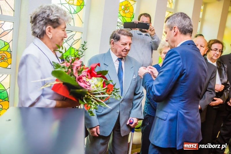 Zdjęcie w galerii na portalu naszraciborz.pl: Pięćdziesiąt lat jak jeden dzień. Złote gody w raciborskim USC wiadomości z regionu