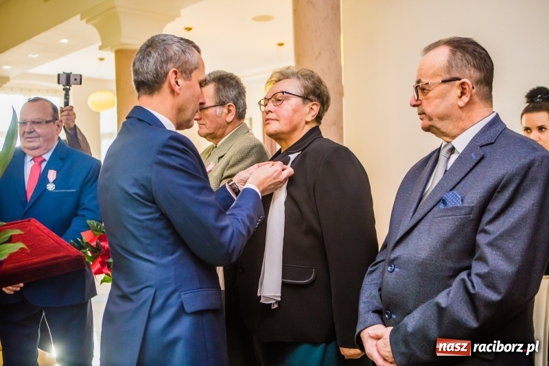 Zdjęcie w galerii na portalu naszraciborz.pl: Pięćdziesiąt lat jak jeden dzień. Złote gody w raciborskim USC wiadomości z regionu