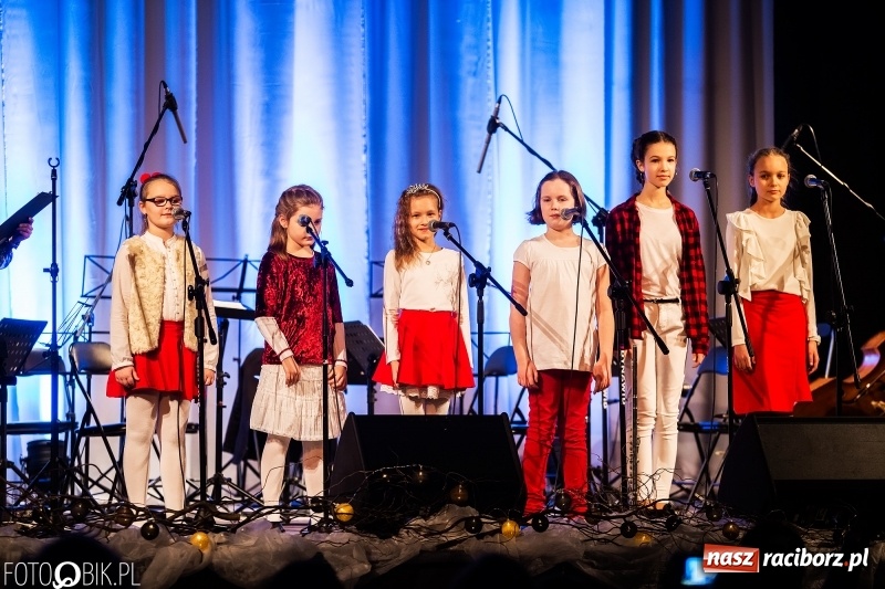 Zdjęcie w galerii na portalu naszraciborz.pl: Koncert zimowy w Domu Kultury Strzecha wiadomości z regionu