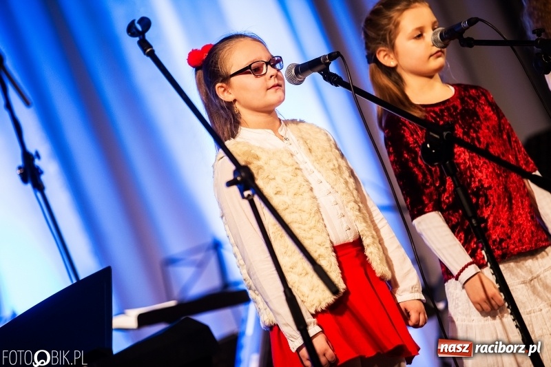 Zdjęcie w galerii na portalu naszraciborz.pl: Koncert zimowy w Domu Kultury Strzecha wiadomości z regionu