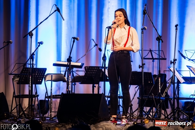 Zdjęcie w galerii na portalu naszraciborz.pl: Koncert zimowy w Domu Kultury Strzecha wiadomości z regionu