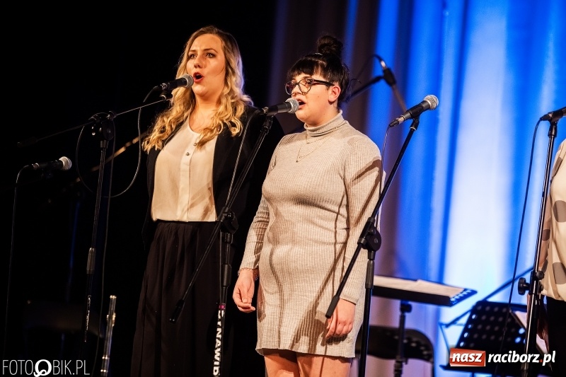 Zdjęcie w galerii na portalu naszraciborz.pl: Koncert zimowy w Domu Kultury Strzecha wiadomości z regionu