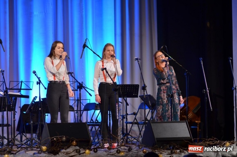 Zdjęcie w galerii na portalu naszraciborz.pl: Koncert zimowy w Domu Kultury Strzecha wiadomości z regionu