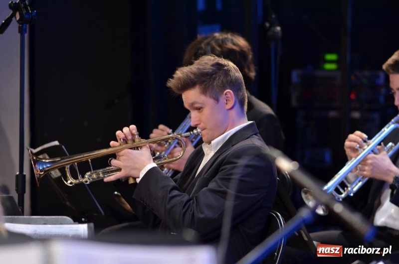 Zdjęcie w galerii na portalu naszraciborz.pl: Koncert zimowy w Domu Kultury Strzecha wiadomości z regionu