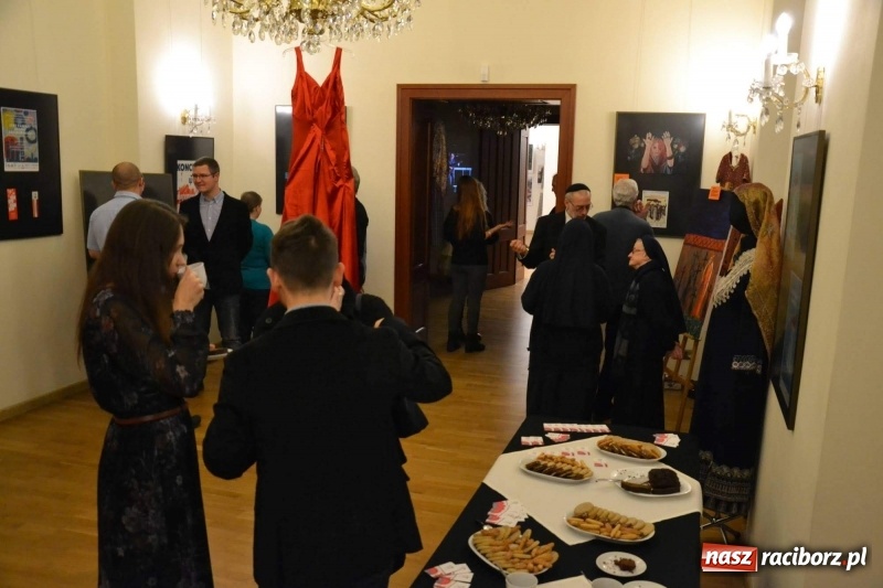 Zdjęcie w galerii na portalu naszraciborz.pl: Obchody II rocznicy powstania Midraszowego Teatru Żydowskiego  wiadomości z regionu