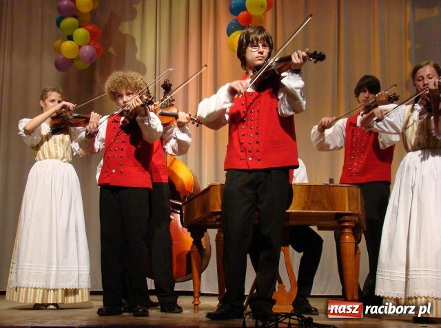 Zdjęcie w galerii na portalu naszraciborz.pl: Nie taki folklor straszny wiadomości z regionu