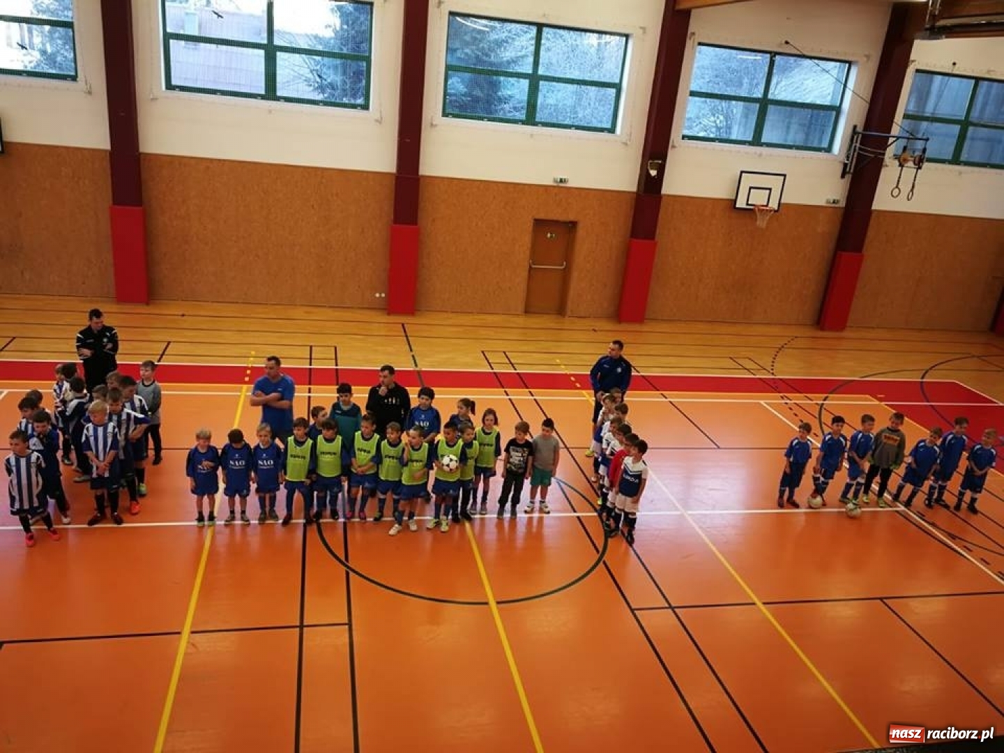 Zdjęcie w galerii na portalu naszraciborz.pl: Młodzi piłkarze LKS Tworków nie spoczywają na laurach. Za nimi kolejne turnieje piłkarskie wiadomości z regionu