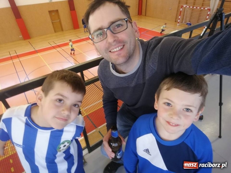 Zdjęcie w galerii na portalu naszraciborz.pl: Młodzi piłkarze LKS Tworków nie spoczywają na laurach. Za nimi kolejne turnieje piłkarskie wiadomości z regionu