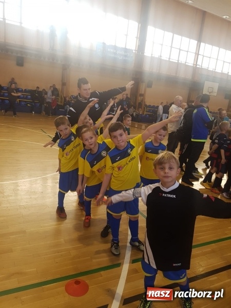 Zdjęcie w galerii na portalu naszraciborz.pl: Młodzi piłkarze LKS Tworków nie spoczywają na laurach. Za nimi kolejne turnieje piłkarskie wiadomości z regionu