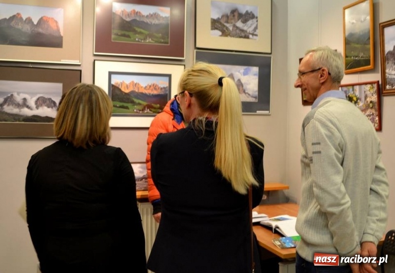 Zdjęcie w galerii na portalu naszraciborz.pl: Wystawa fotografii Marka Rapnickiego w Galerii Obok wiadomości z regionu