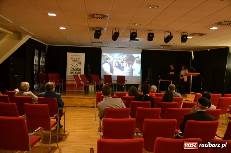 Zdjęcie w galerii na portalu naszraciborz.pl: Na Zamku Piastowskim podsumowano program Działaj Lokalnie wiadomości z regionu