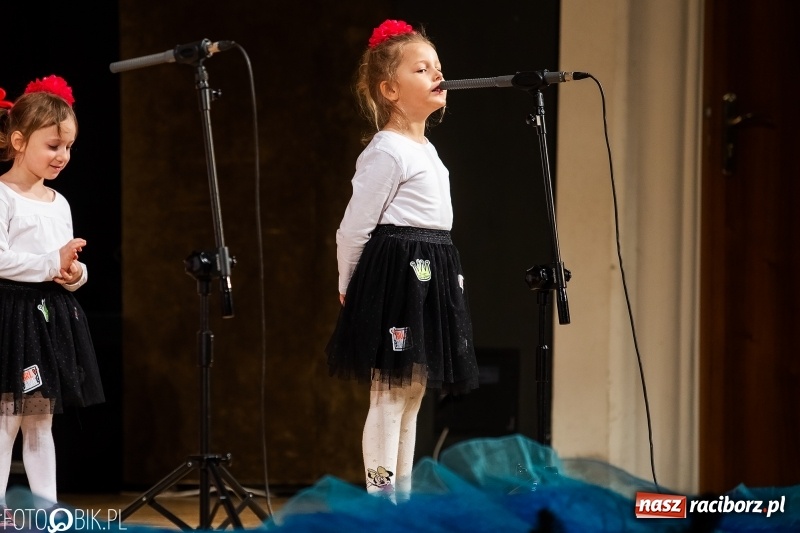 Zdjęcie w galerii na portalu naszraciborz.pl: Dzień Babci i Dziadka w Raciborskim Centrum Kultury wiadomości z regionu