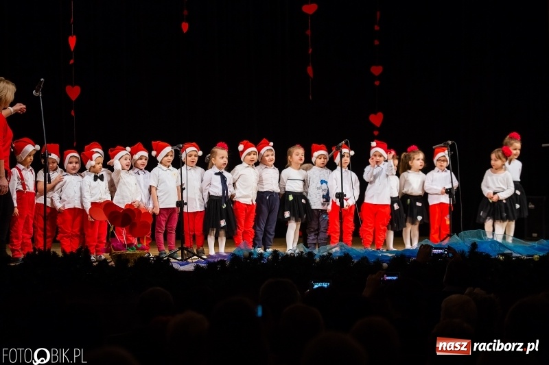 Zdjęcie w galerii na portalu naszraciborz.pl: Dzień Babci i Dziadka w Raciborskim Centrum Kultury wiadomości z regionu