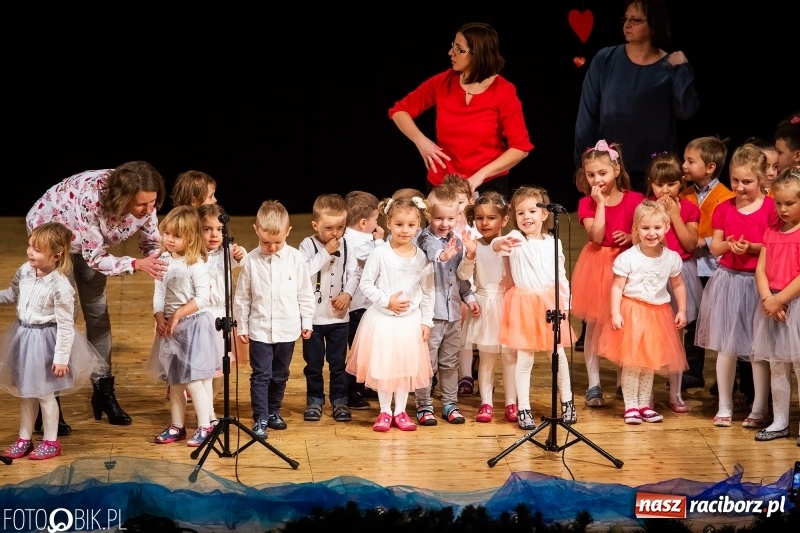 Zdjęcie w galerii na portalu naszraciborz.pl: Dzień Babci i Dziadka w Raciborskim Centrum Kultury wiadomości z regionu