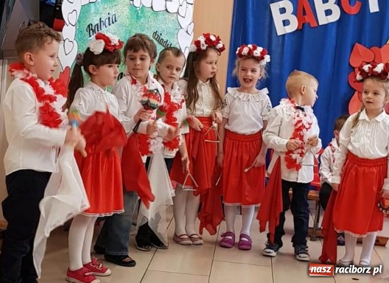 Zdjęcie w galerii na portalu naszraciborz.pl: Tak świętowano Dzień Babci i Dziadka w Turzu wiadomości z regionu