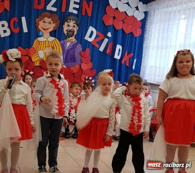 Zdjęcie w galerii na portalu naszraciborz.pl: Tak świętowano Dzień Babci i Dziadka w Turzu wiadomości z regionu