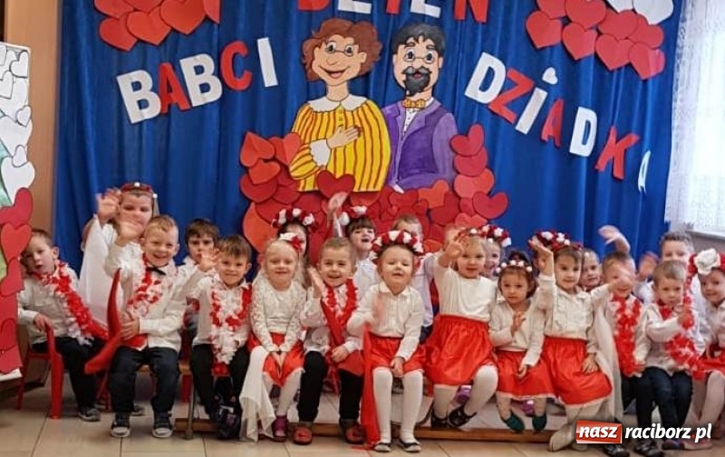 Zdjęcie w galerii na portalu naszraciborz.pl: Tak świętowano Dzień Babci i Dziadka w Turzu wiadomości z regionu