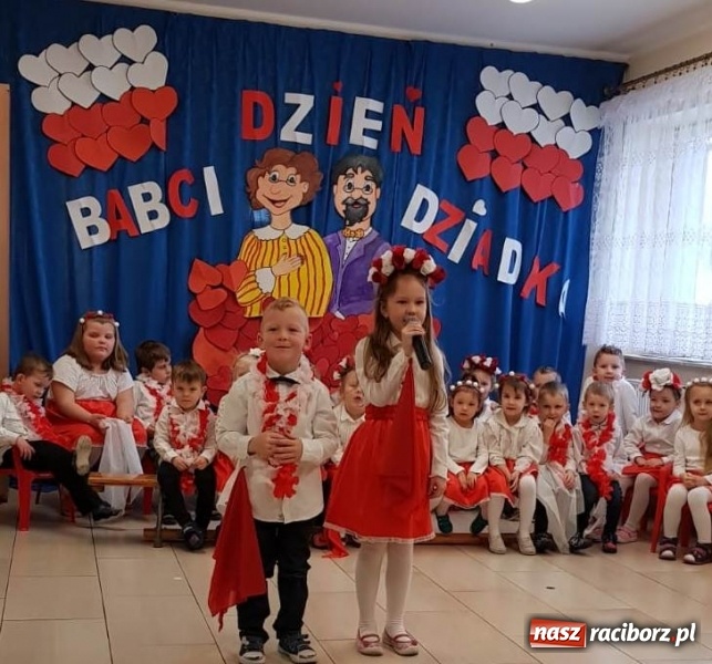 Zdjęcie w galerii na portalu naszraciborz.pl: Tak świętowano Dzień Babci i Dziadka w Turzu wiadomości z regionu