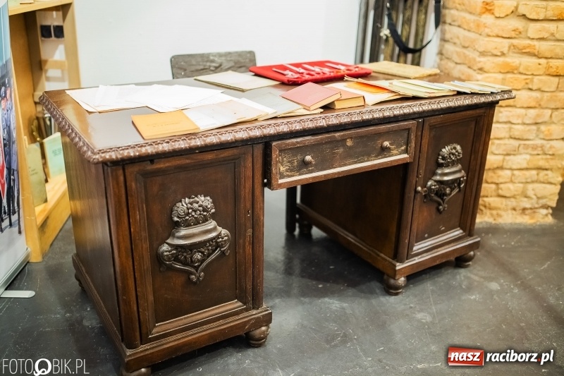 Zdjęcie w galerii na portalu naszraciborz.pl: W lochach raciborskiego więzienia otwarto małe muzeum FOTO i WIDEO wiadomości z regionu