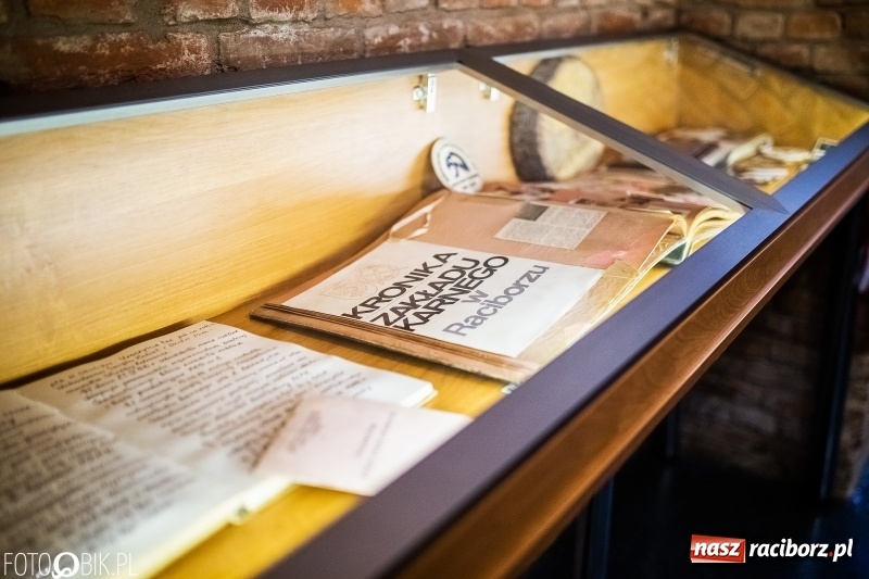 Zdjęcie w galerii na portalu naszraciborz.pl: W lochach raciborskiego więzienia otwarto małe muzeum FOTO i WIDEO wiadomości z regionu