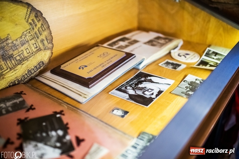 Zdjęcie w galerii na portalu naszraciborz.pl: W lochach raciborskiego więzienia otwarto małe muzeum FOTO i WIDEO wiadomości z regionu