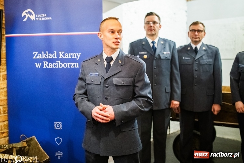 Zdjęcie w galerii na portalu naszraciborz.pl: W lochach raciborskiego więzienia otwarto małe muzeum FOTO i WIDEO wiadomości z regionu