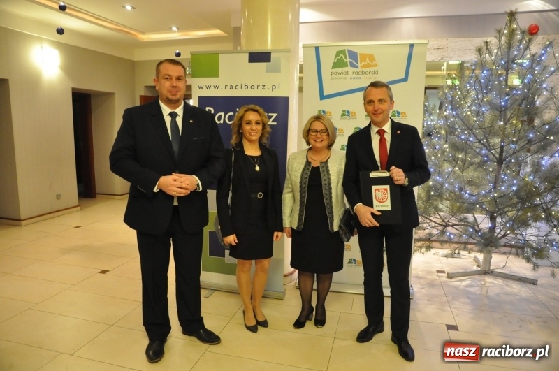 Zdjęcie w galerii na portalu naszraciborz.pl: Najważniejszy jest początek... Starosta i prezydent debiutowali jako gospodarze na spotkaniu noworocznym FOTO i WIDEO wiadomości z regionu