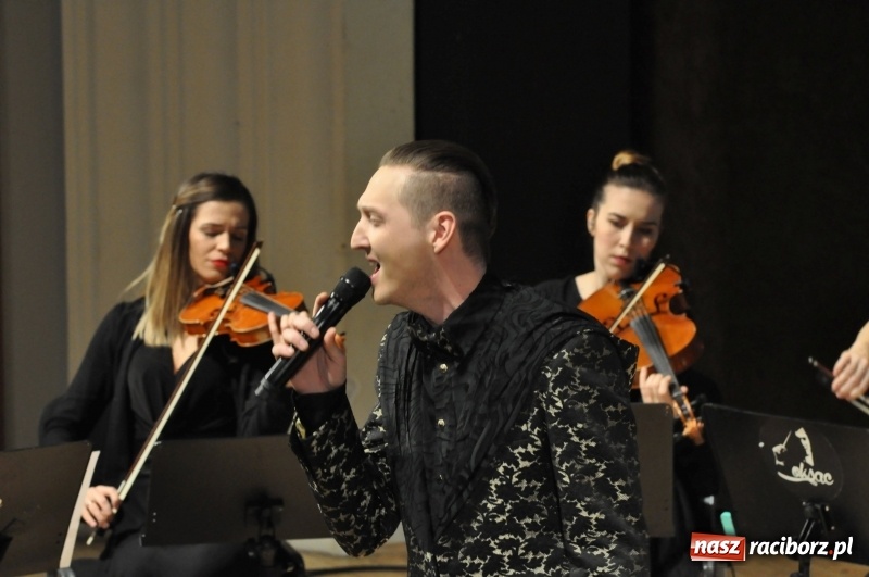 Zdjęcie w galerii na portalu naszraciborz.pl: Najważniejszy jest początek... Starosta i prezydent debiutowali jako gospodarze na spotkaniu noworocznym FOTO i WIDEO wiadomości z regionu