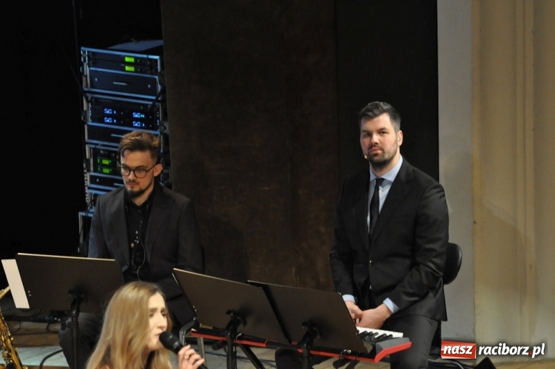 Zdjęcie w galerii na portalu naszraciborz.pl: Najważniejszy jest początek... Starosta i prezydent debiutowali jako gospodarze na spotkaniu noworocznym FOTO i WIDEO wiadomości z regionu